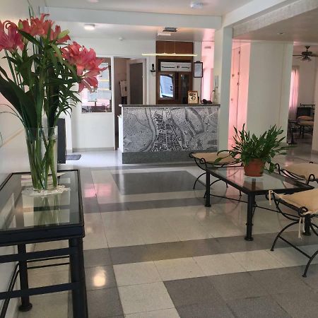 Residencial Italia Bed & Breakfast Cordoba Bagian luar foto