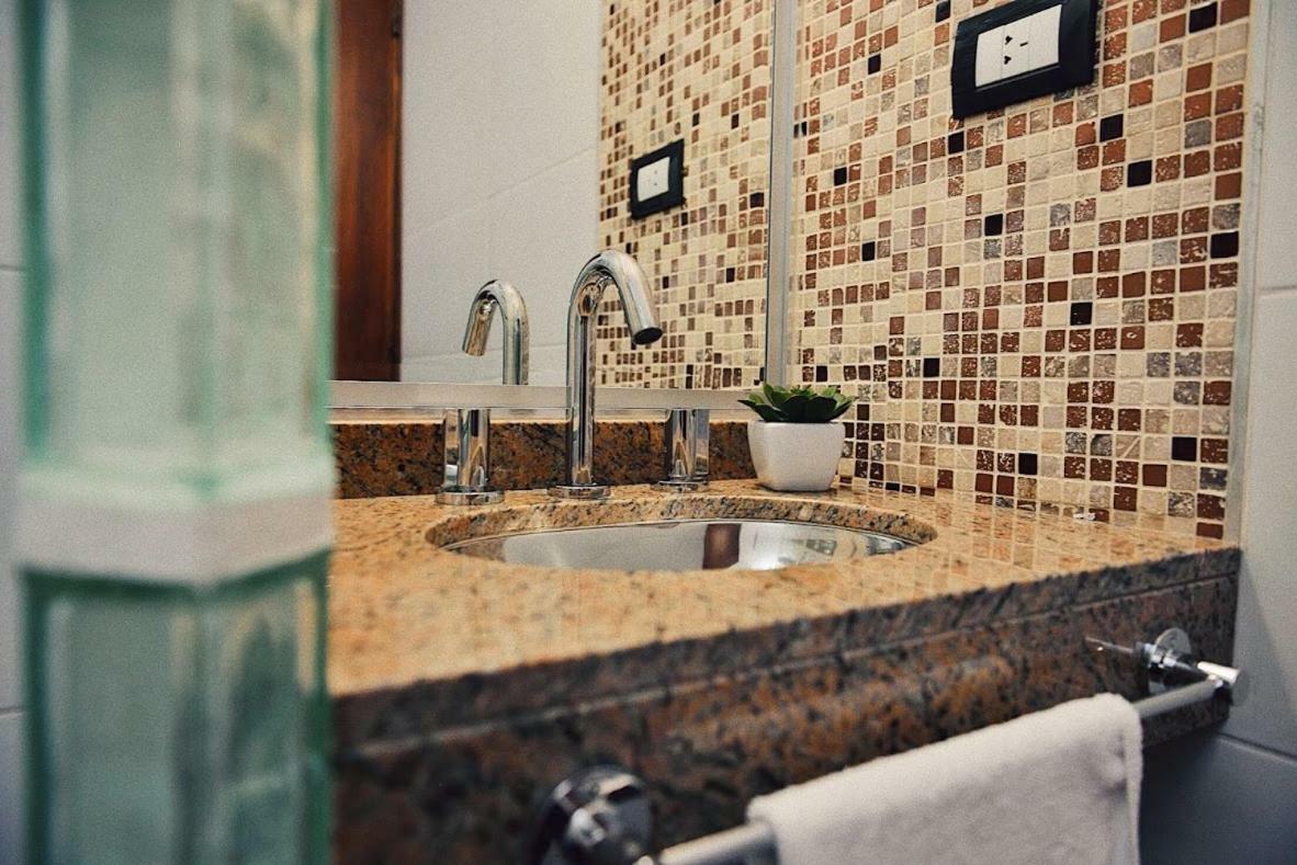 Residencial Italia Bed & Breakfast Cordoba Bagian luar foto