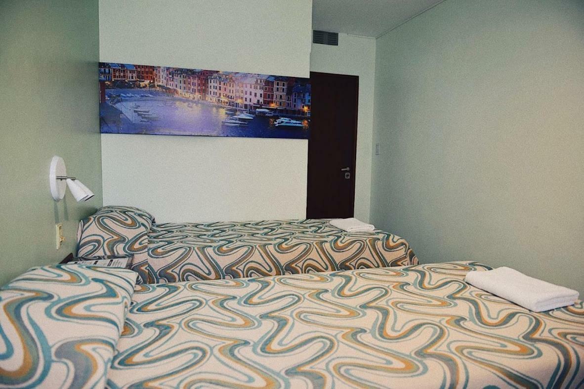 Residencial Italia Bed & Breakfast Cordoba Bagian luar foto